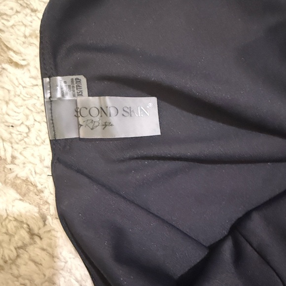 Second Skin V Neck Bodysuit - Picture 12 of 12